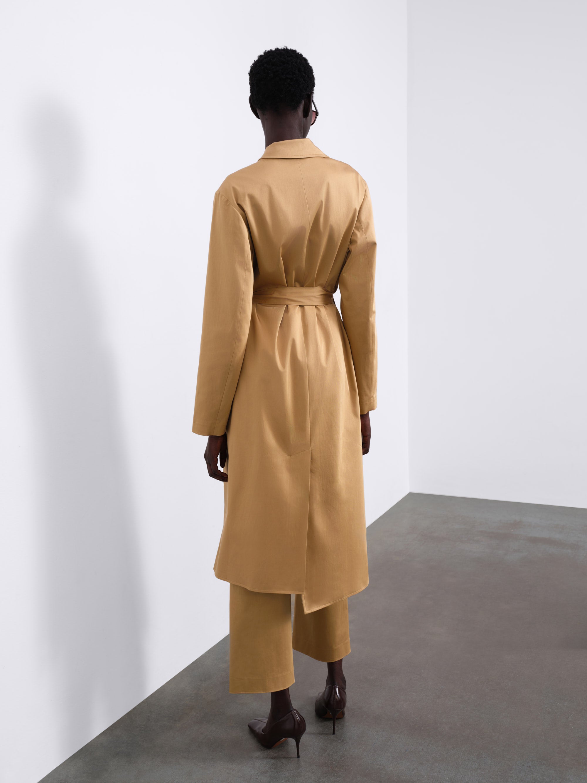 Colette Maxi Trench with Folded Pocket — Warm Camel