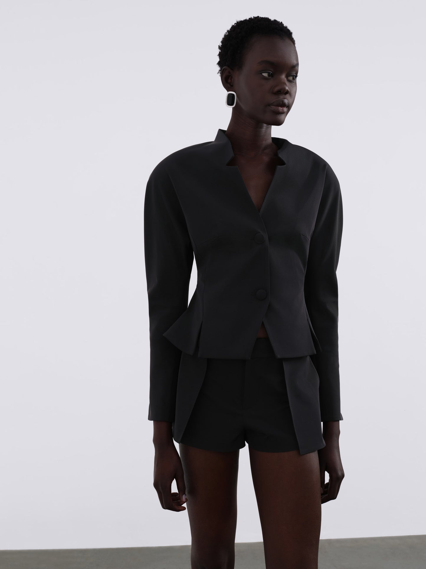 Elen Sculpt Blazer — Black