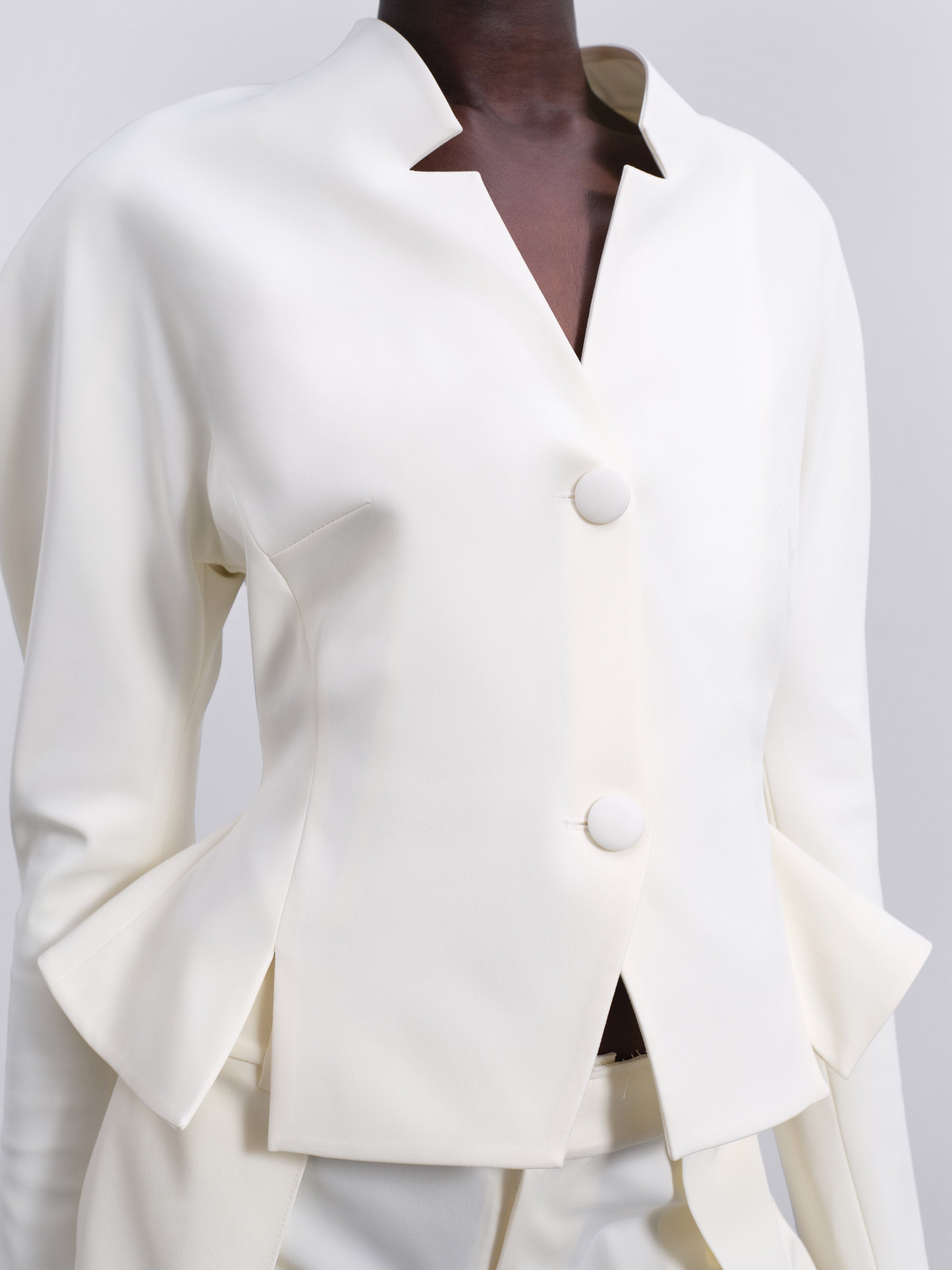 Elen Sculpt Blazer — Cream