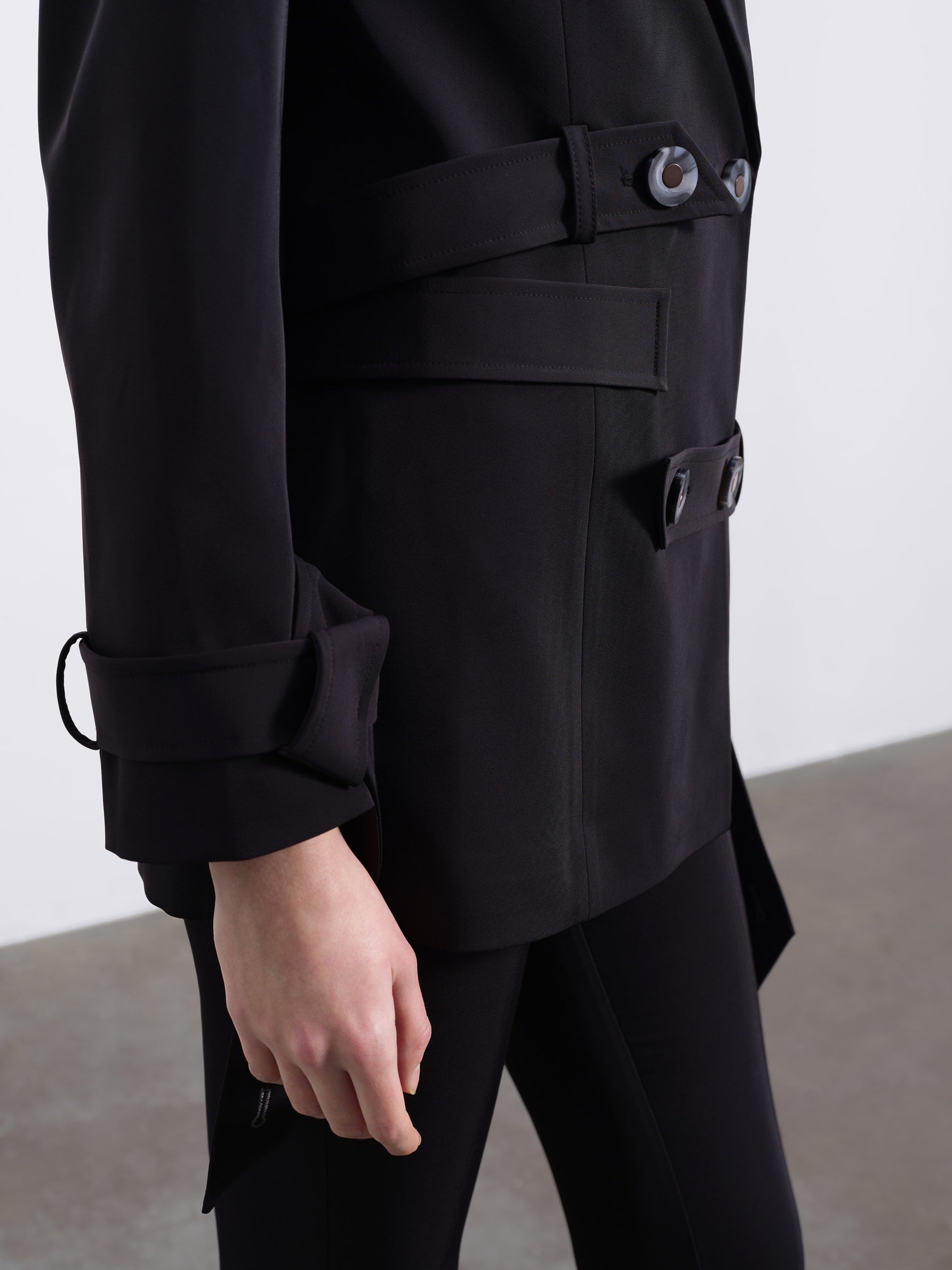 Juni Double-Breasted Blazer