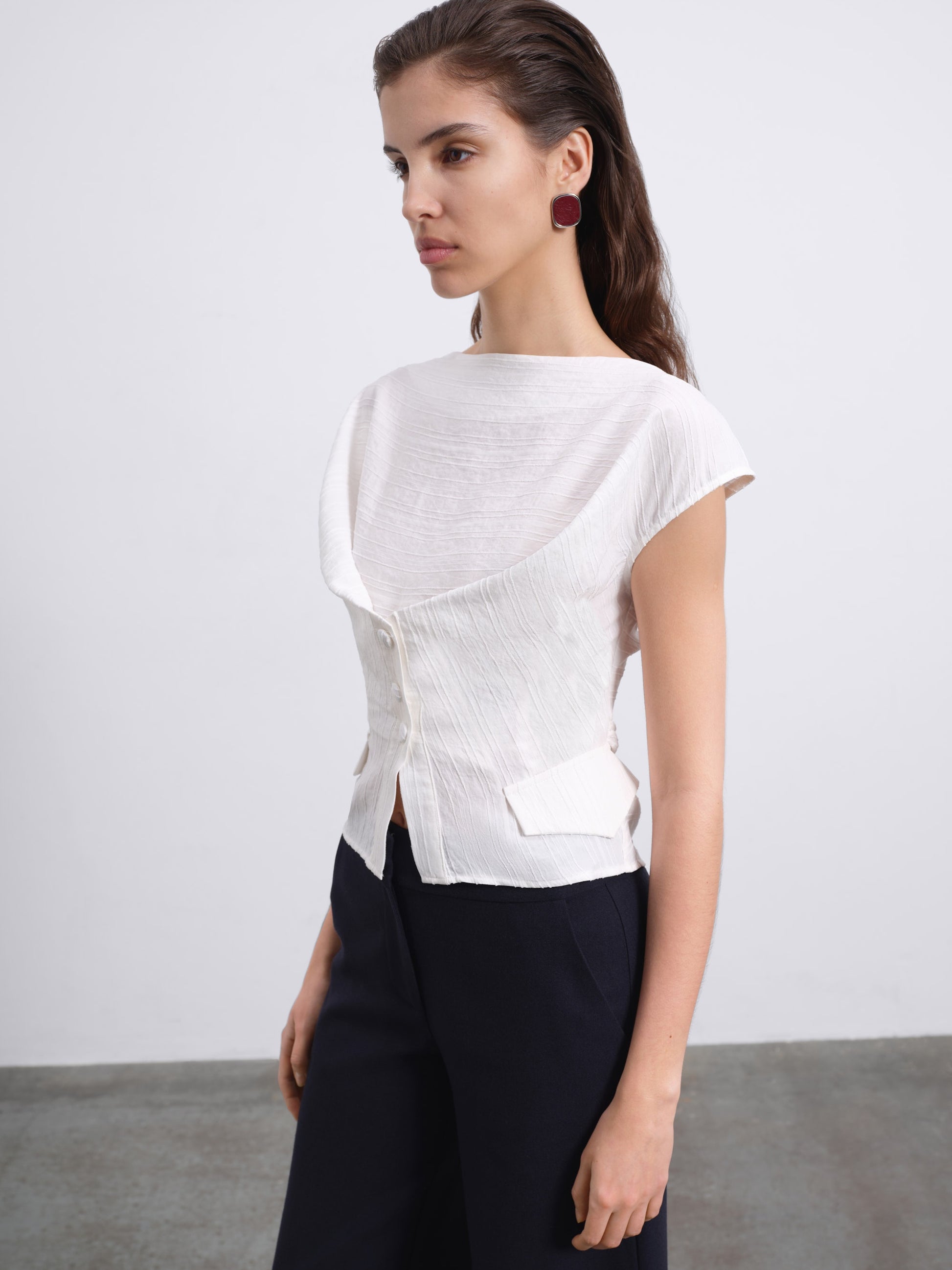 Liora Crossline Top